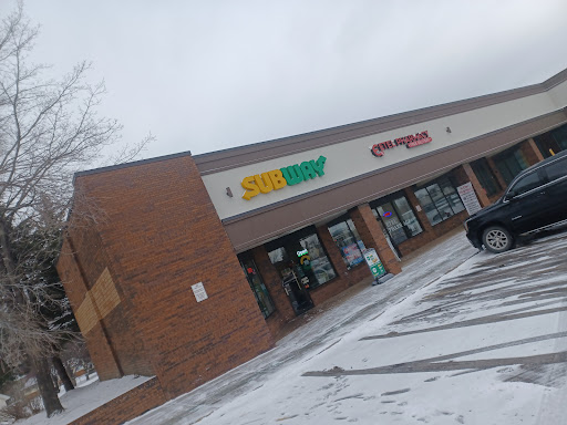 Shopping Mall «Sibley Plaza», reviews and photos, 2401 7th St W, St Paul, MN 55116, USA