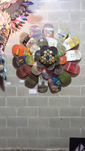 Bar & Grill «Reggies Chicago», reviews and photos, 2105 S State St, Chicago, IL 60616, USA