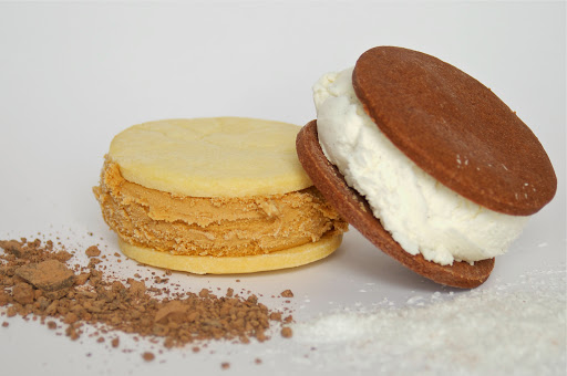 Ice Cream Shop «FRÍO Gelato - 517 Dempster, Evanston», reviews and photos, 517 Dempster St, Evanston, IL 60201, USA