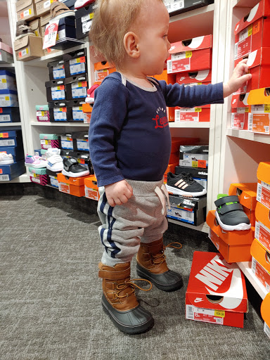 Shoe Store «Shoe Dept.», reviews and photos, 16236 Conneaut Lake Rd, Meadville, PA 16335, USA