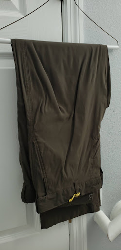 Dry Cleaner «Parkway Cleaners», reviews and photos, 13926 Landstar Blvd, Orlando, FL 32824, USA