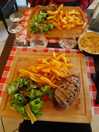 Plats et boissons du Restaurant Le france à La Crau - n°1