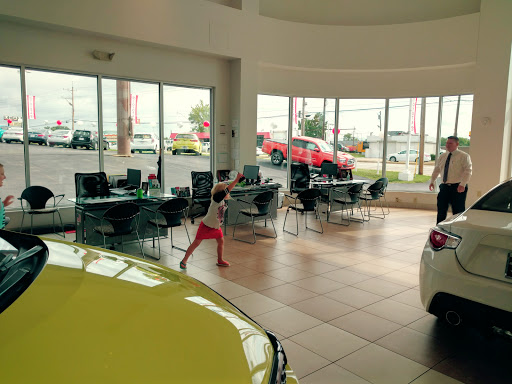Toyota Dealer «Joseph Toyota of Cincinnati», reviews and photos, 9101 Colerain Ave, Cincinnati, OH 45251, USA