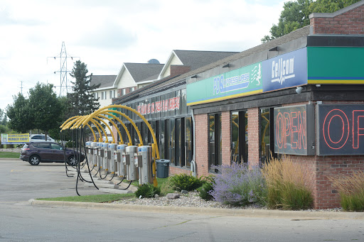 PDQ Car Wash - Xpress in Green Bay en Green Bay