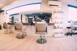 NS Beauty Salon de Coiffure image