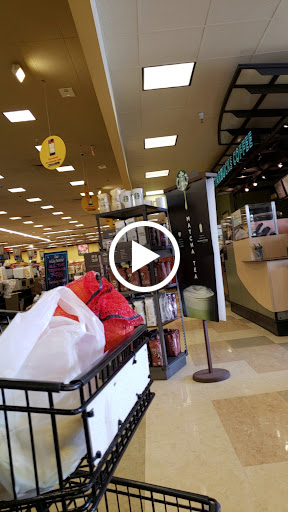 Grocery Store «Safeway», reviews and photos, 1688 Anderson Rd, McLean, VA 22102, USA