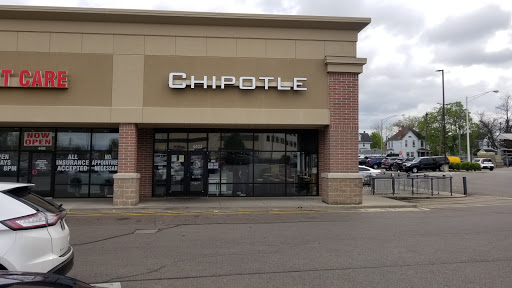 Mexican Restaurant «Chipotle Mexican Grill», reviews and photos, 4402 Montgomery Rd, Cincinnati, OH 45212, USA