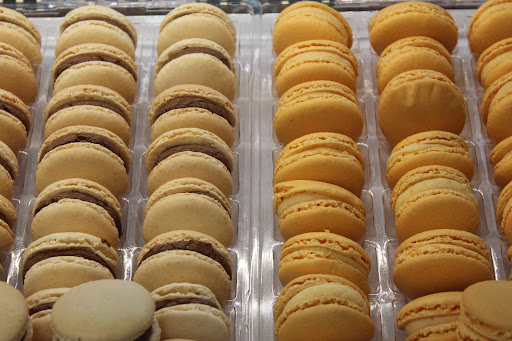 veintitres macarons