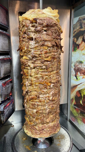 שווארמה ופלאפל דבאח קניון עזראלי עכו - מסעדה