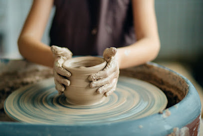 Fresh Ceramics - Keramik bemalen & Töpferkurse