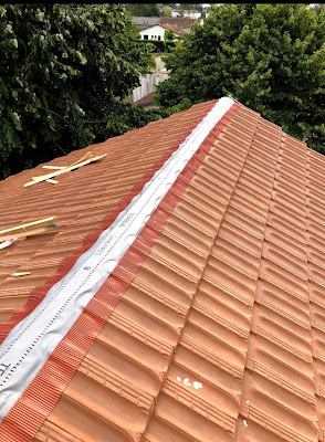 M.RENARD JEAN RÉNOVATION COUVREUR réparation Étanchéité Démoussage Hydrofuge Nettoyage ravalement peinture Yvelines 78/92 à Trappes