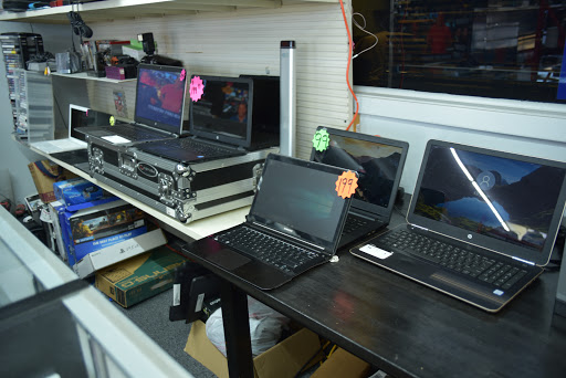 Pawn Shop «KB PAWN LOAN», reviews and photos, 11102 Briar Forest Dr, Houston, TX 77042, USA