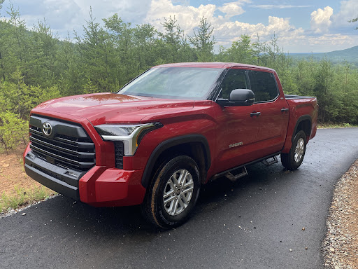 Toyota Dealer «Fred Anderson Toyota of Asheville», reviews and photos, 777 Brevard Rd, Asheville, NC 28806, USA