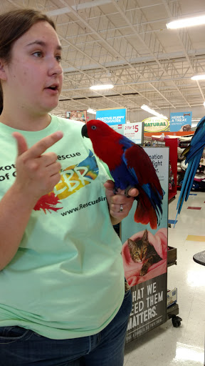 Pet Supply Store «Petco Animal Supplies», reviews and photos, 8775 SW Tualatin-Sherwood Rd, Tualatin, OR 97062, USA