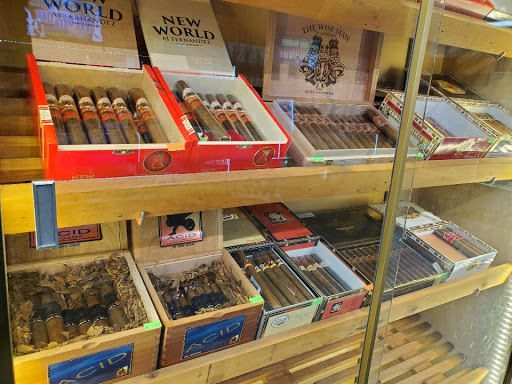 Tobacco Shop «Vape VS Smoke», reviews and photos, 13317 NE 175th St, Woodinville, WA 98072, USA