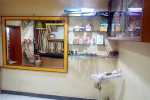 Shruti Herbal Beauty Parlour image