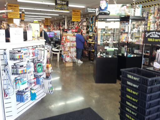 Shopping Mall «Lincoln City Outlets», reviews and photos, 1500 SE East Devils Lake Rd, Lincoln City, OR 97367, USA