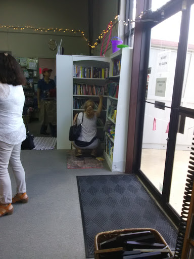 Store «Interfaith Hand Me Up Shop», reviews and photos, 25018 Spring Ridge Dr, Spring, TX 77386, USA