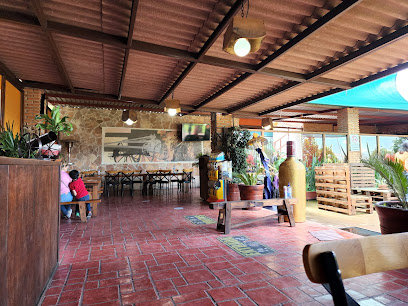 Restaurante y Asadero La Empacadora - Calle los caracoles s/n Carretera Otumba, A Axapusco, 55900 Otumba de Gómez Farías, Méx., Mexico