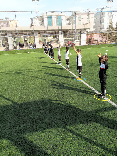 tepsi korkutucu jogging yapan otuken hali saha buca bilsanatolye com