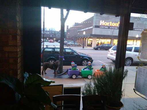 Party Planner «Bottle & Bottega La Grange», reviews and photos, 1 W Harris Ave, La Grange, IL 60525, USA