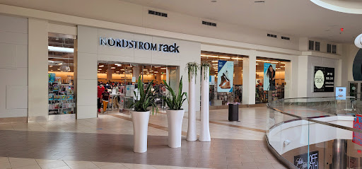 Department Store «Fashion Outlets of Chicago Nordstrom Rack», reviews and photos, 5220 Fashion Outlets Way #2325, Rosemont, IL 60018, USA
