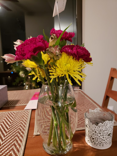 Florist «City Enchanted Gardens Florist», reviews and photos, 2246 W Taylor St, Chicago, IL 60612, USA