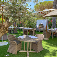 Atmosphère du La Piscine (restaurant hôtel Font Mourier Cogolin golfe St-Tropez) - n°2