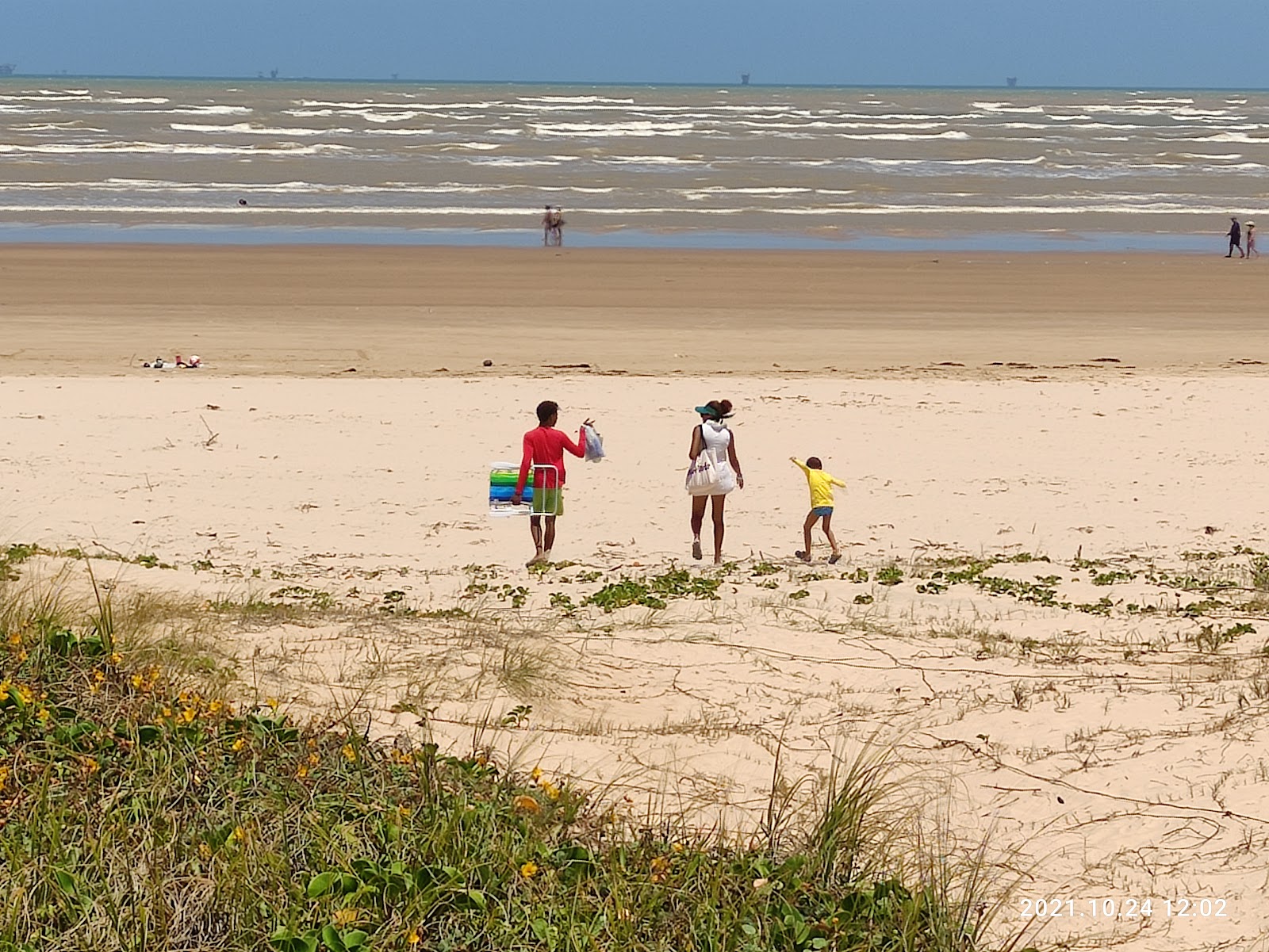 Foto de Praia do Porto com água cristalina superfície