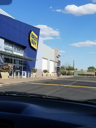 Electronics Store «Best Buy», reviews and photos, 2288 E Williams Field Rd, Gilbert, AZ 85295, USA