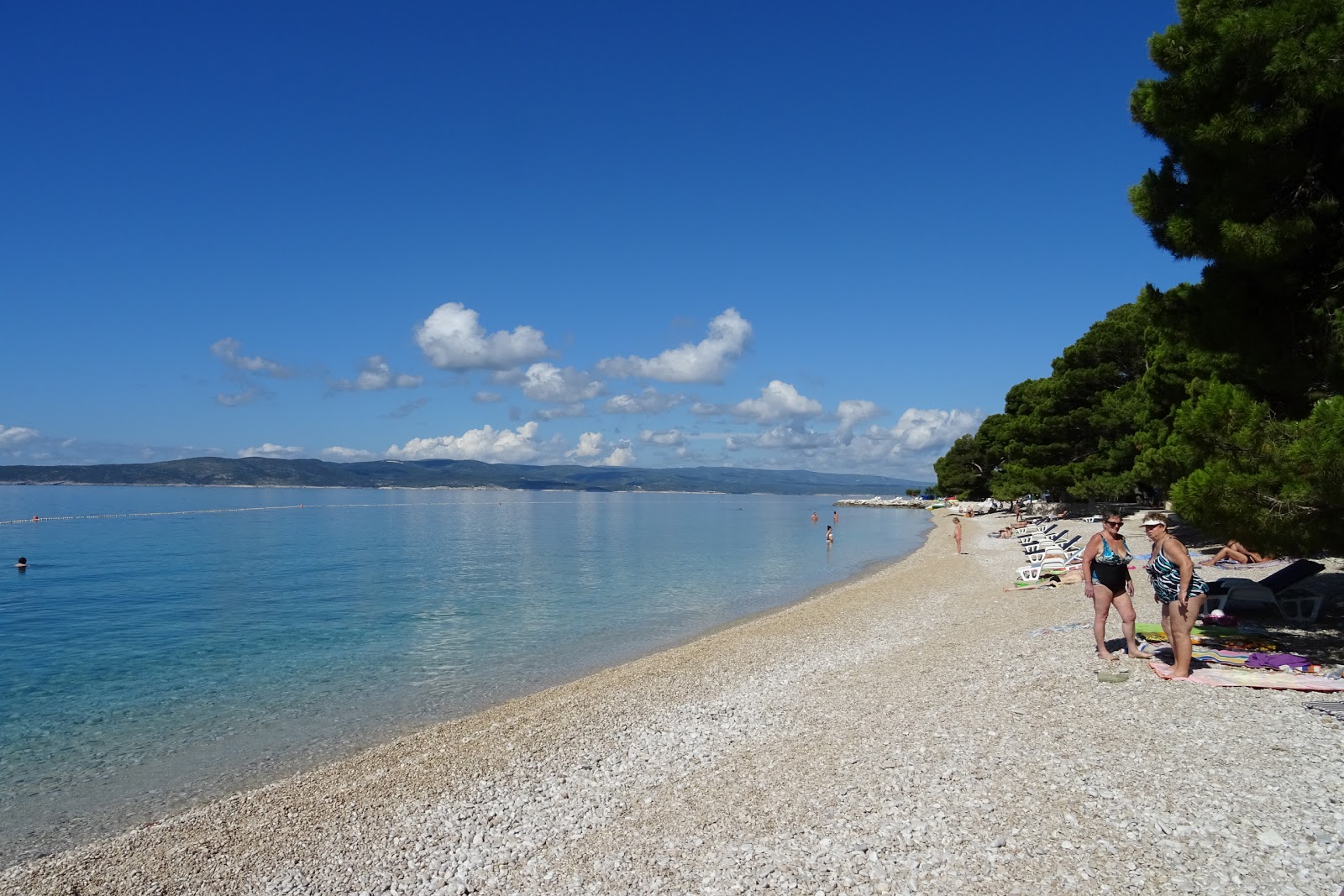 Foto di Spiaggia di Soline sorretto da scogliere