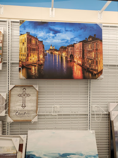 Clothing Store «Ross Dress for Less», reviews and photos, 1316 Butterfield Rd, Downers Grove, IL 60515, USA