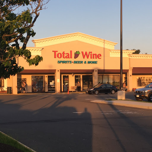 Wine Store «Total Wine & More», reviews and photos, 1451 New Britain Ave, West Hartford, CT 06110, USA