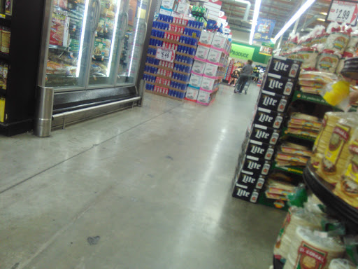 Grocery Store «Superior Grocers», reviews and photos, 4308 Slauson Ave, Maywood, CA 90270, USA