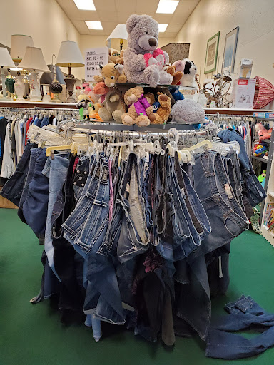 Thrift Store «Life Center Thriftshop», reviews and photos, 6331 6th Ave, Tacoma, WA 98406, USA