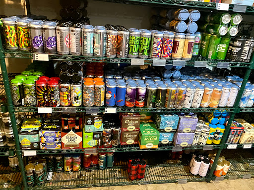Beer Store «Harvest Wine & Spirits», reviews and photos, 842 Farmington Ave, West Hartford, CT 06119, USA