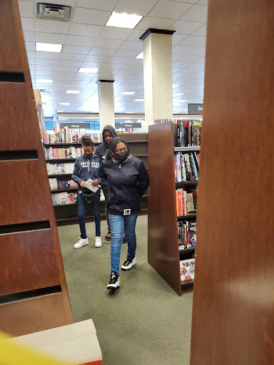 Book Store «Barnes & Noble», reviews and photos, 1180 Raritan Rd, Clark, NJ 07066, USA