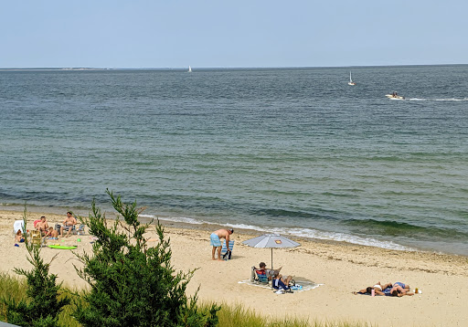 Clothing Store «Vineyard Vines», reviews and photos, 56 Narragansett Ave, Oak Bluffs, MA 02557, USA