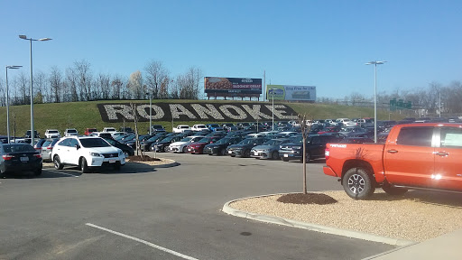Toyota Dealer «Haley Toyota of Roanoke», reviews and photos, 1530 Courtland Rd NE, Roanoke, VA 24012, USA