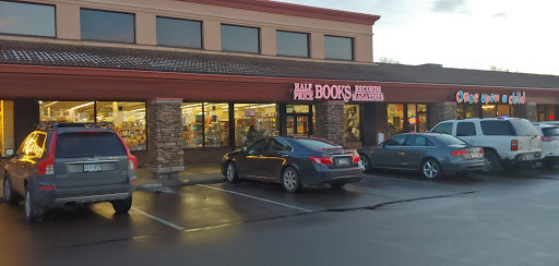 Book Store «Half Price Books», reviews and photos, 5017 Excelsior Blvd, St Louis Park, MN 55416, USA