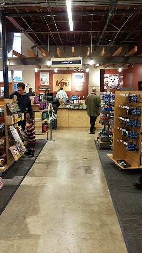 Camping Store «REI», reviews and photos, 213 Corte Madera Town Center, Corte Madera, CA 94925, USA