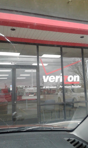 Verizon Authorized Retailer - A Wireless, 633 N Chancery St, McMinnville, TN 37110, USA, 