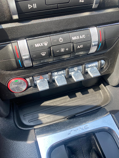 Car Wash «Bonus Car Wash», reviews and photos, 2800 Lincoln Blvd, Santa Monica, CA 90405, USA