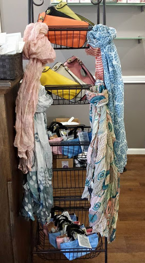 Beauty Salon «Indulgence Salon & Boutique», reviews and photos, 1175 W Bristol Rd, Flint, MI 48507, USA