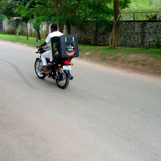 hall 1 Bus stop, Hall 1 (Queen idia hostel),, Benin City, Nigeria, Park, state Edo