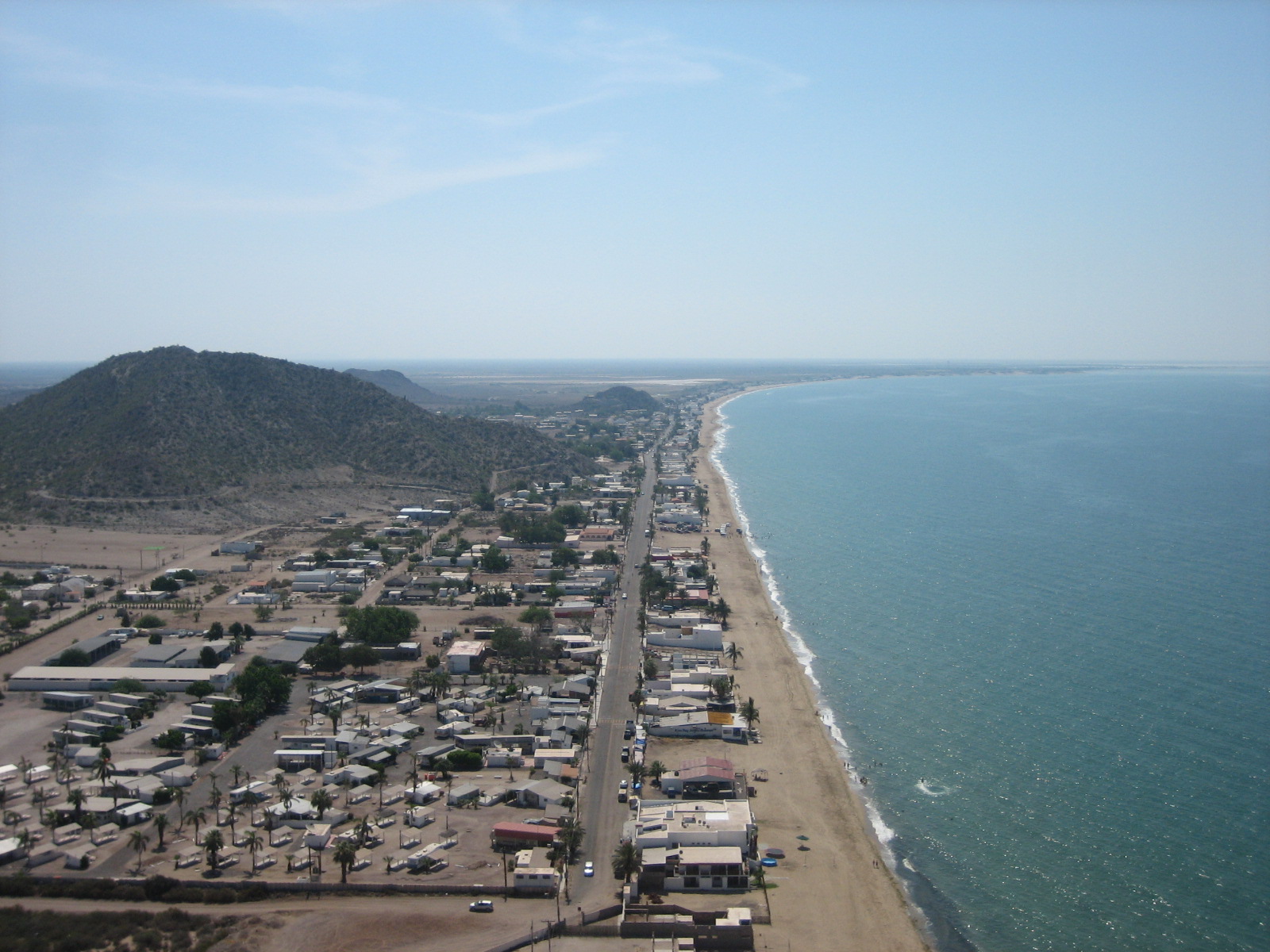 Foto de Playa Bahía de Kino II zona salvaje