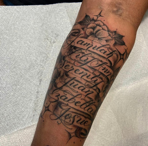 Tattoo Shop «Eccentric Tattoo Studio», reviews and photos, 7002 US-90, San Antonio, TX 78249, USA