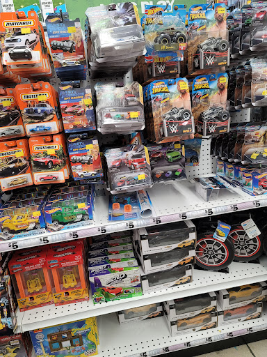 Variety Store «Five Below», reviews and photos, 2292 S University Dr, Davie, FL 33324, USA