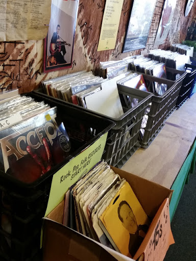 Used Book Store «Fenwick Street Used Books & Music», reviews and photos, 41655 Fenwick St, Leonardtown, MD 20650, USA