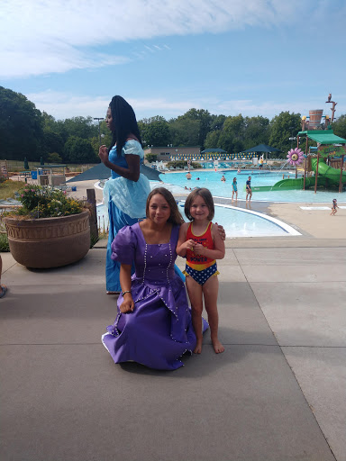 Swim Club «Crystal Lake Park Family Aquatic Center», reviews and photos, 1401 N Broadway Ave, Urbana, IL 61801, USA